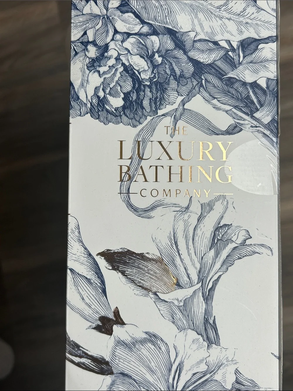 NWT Luxury Bath Set
